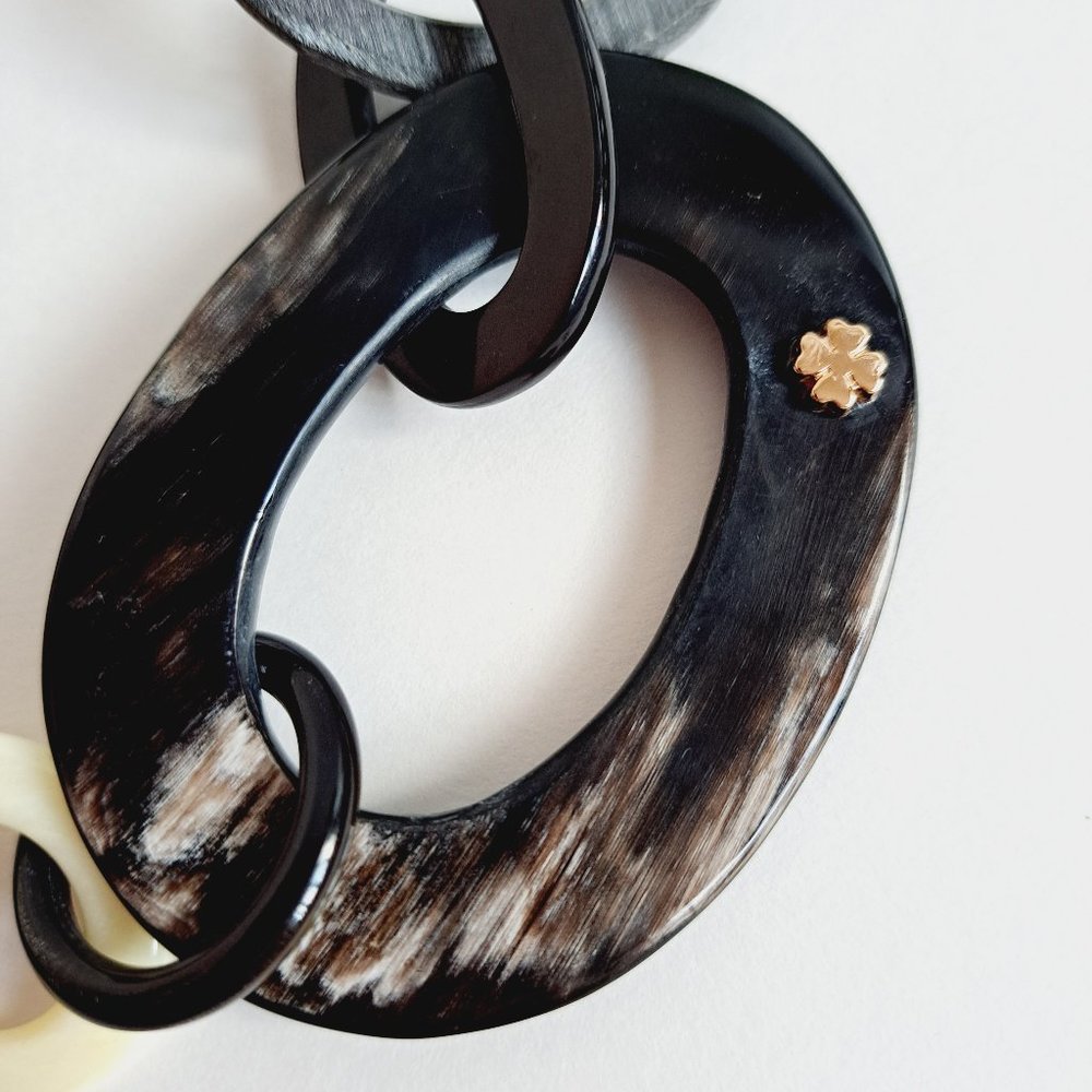 AMLE Italian Long Horn Chain Necklace - Picture 11 of 13